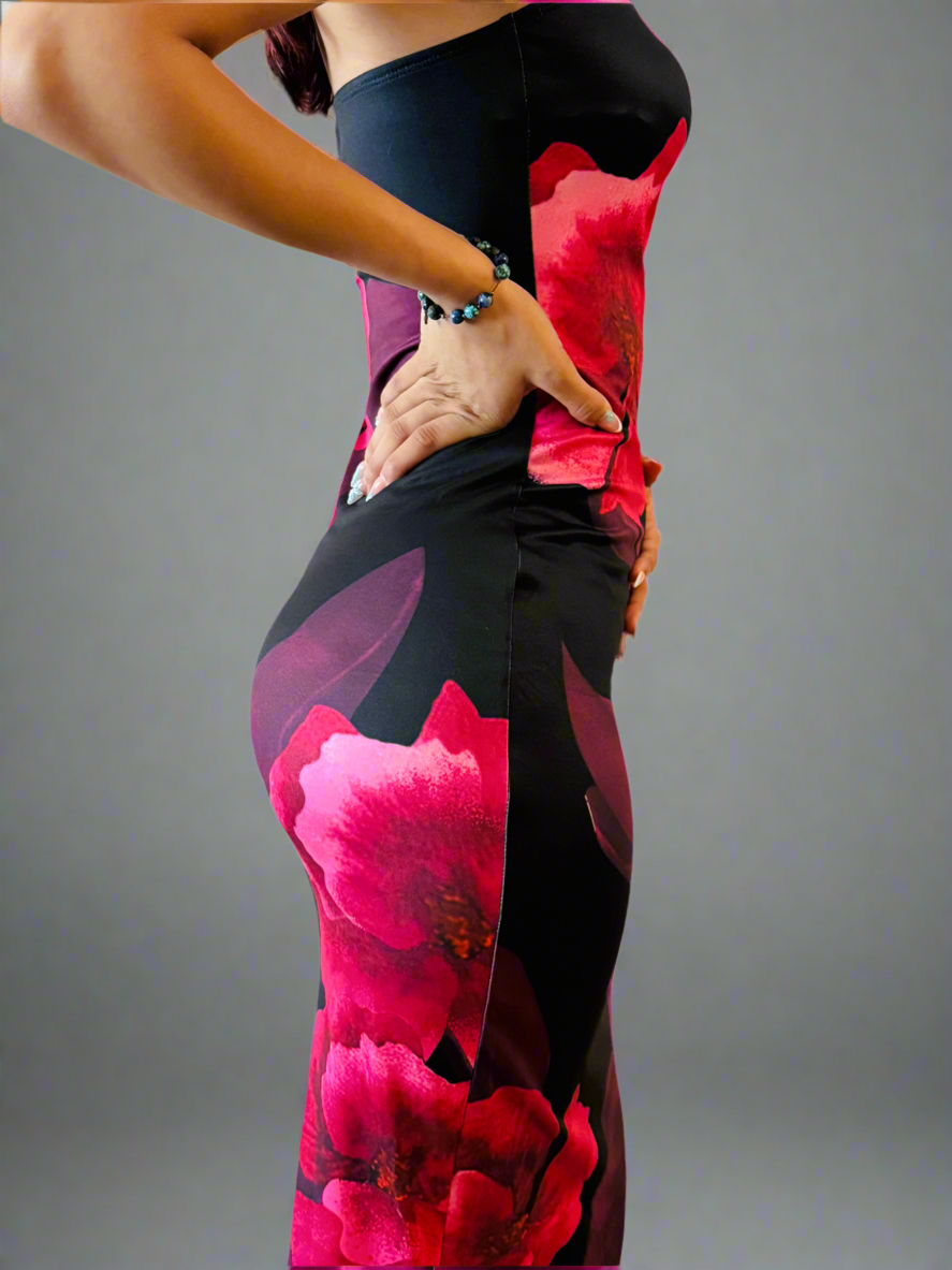 “Crimson Bloom” -Bold Beautiful,and Unforgettable